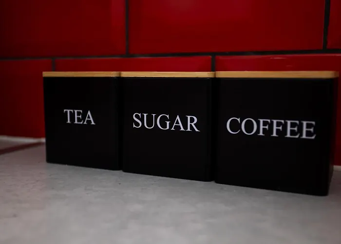 The Hideaway, 6mins To City, Parking, Wi-fi & Netflix *